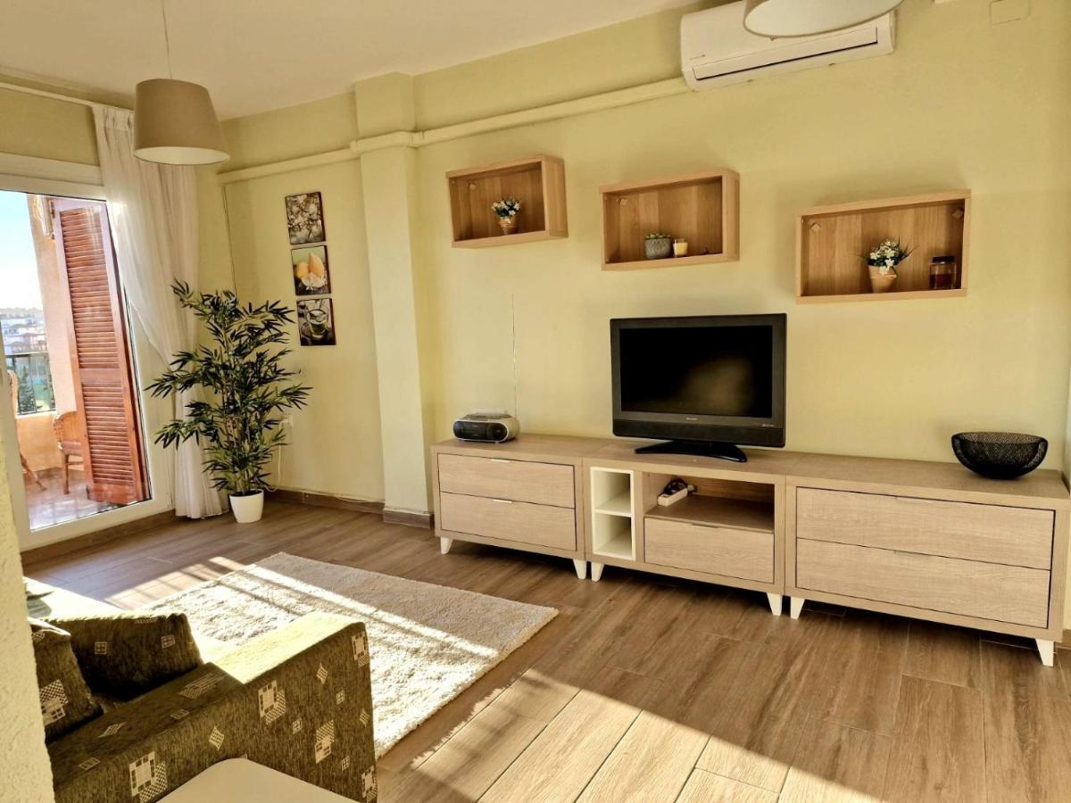 Cozy Apartment With Sea View Torrevieja Exterior foto