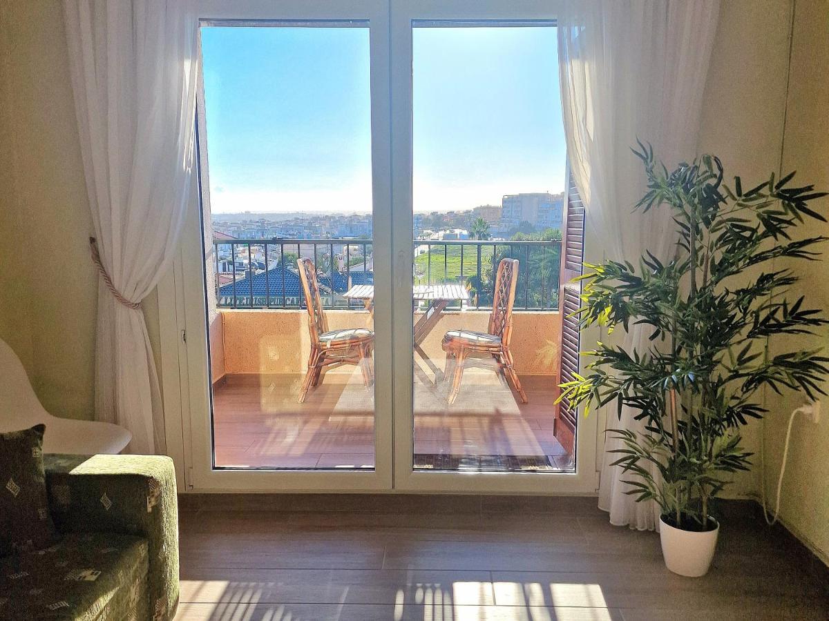 Cozy Apartment With Sea View Torrevieja Exterior foto