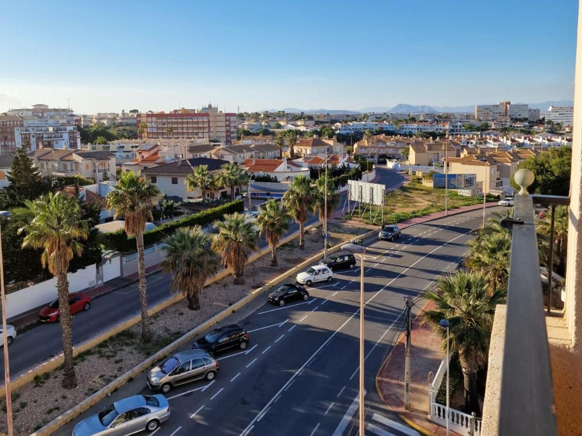 Cozy Apartment With Sea View Torrevieja Exterior foto