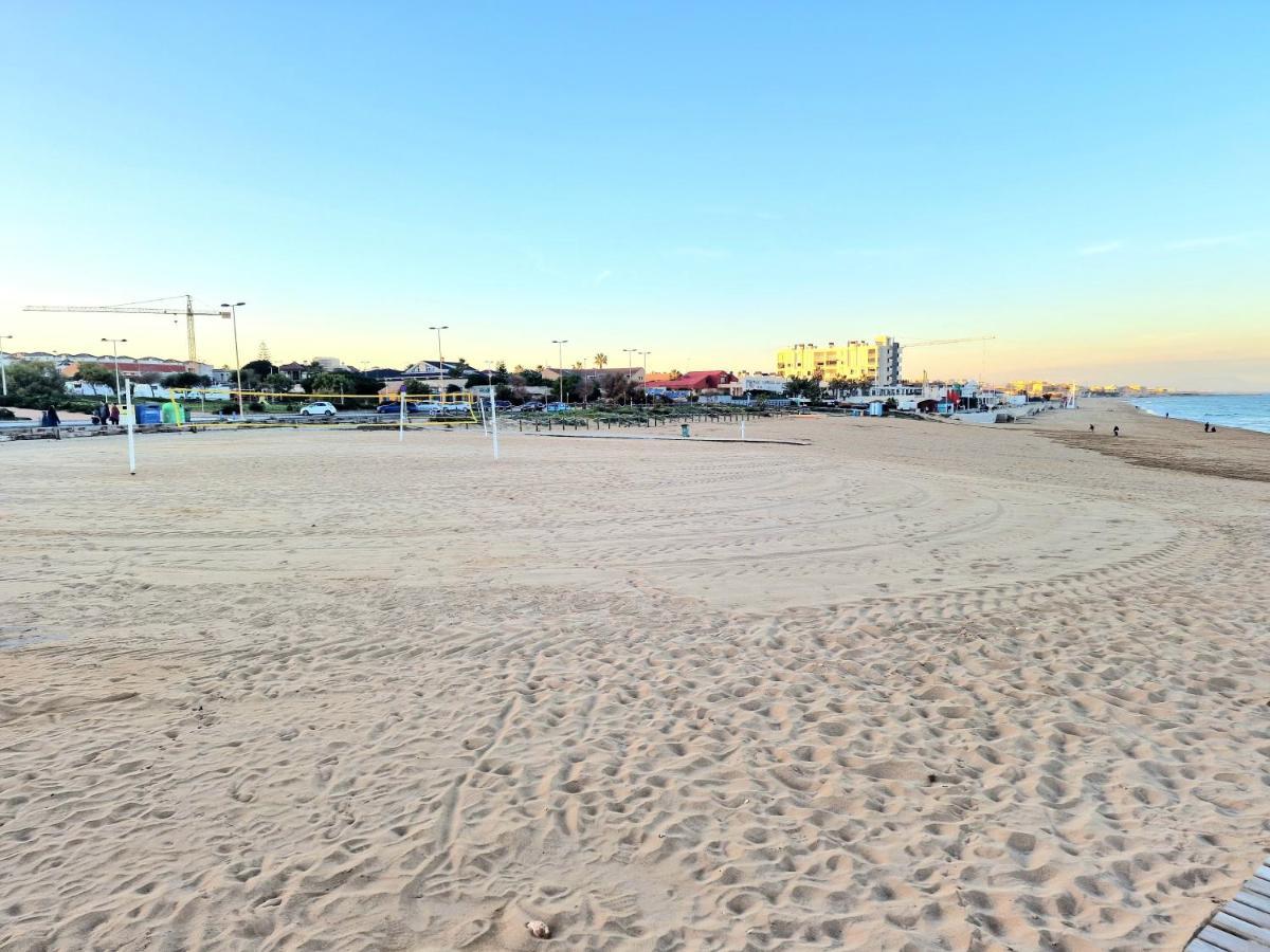 Cozy Apartment With Sea View Torrevieja Exterior foto
